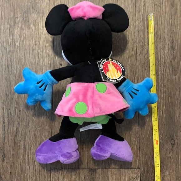 NWT Disney Minnie Mouse Pink Articulated Plush - Picture 3 of 6